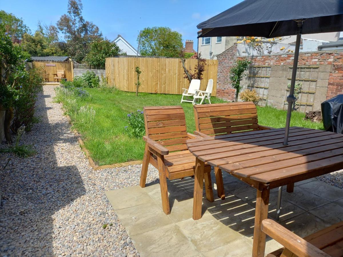 Pet Friendly Beautiful Detached Cottage Close To Spurn Point, Easington And Withersea Кінгстон-апон-Галл Екстер'єр фото